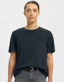 SELECTED ESSENTIAL SS BOXY T-SHIRT - DARK SAPPHIRE - Toppe & T-shirts