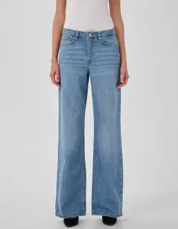 MY ESSENTIAL WARDROBE 05 THE LOUIS HIGH WIDE JEANS - MEDIUM BLUE RETRO WASH - Jeans